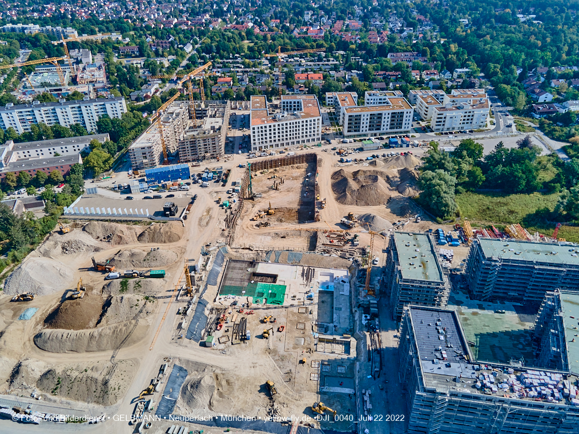 22.07.2022 - Baustelle Alexisqaurtier und Pandion Verde in Neuperlach